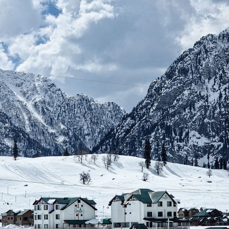 images/insta/Kashmir Tour Package 4 Nights 5 Days 2.jpg
